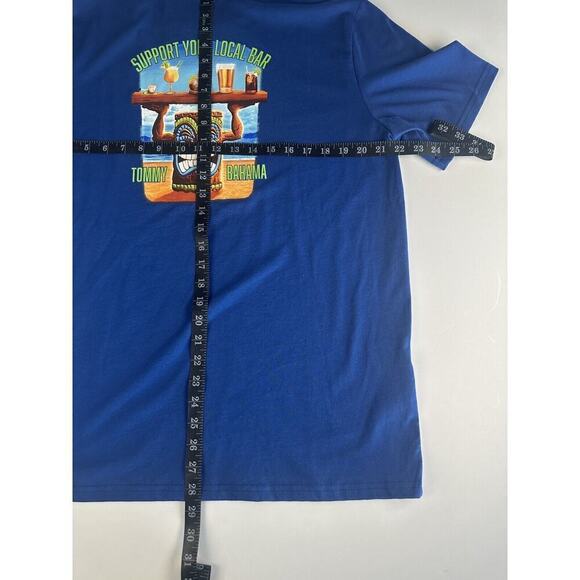 Tommy Bahama Men's Dark Blue Muse Support Your Local Bar Print Crew-Neck T-Shirt - Picture 2 of 7
